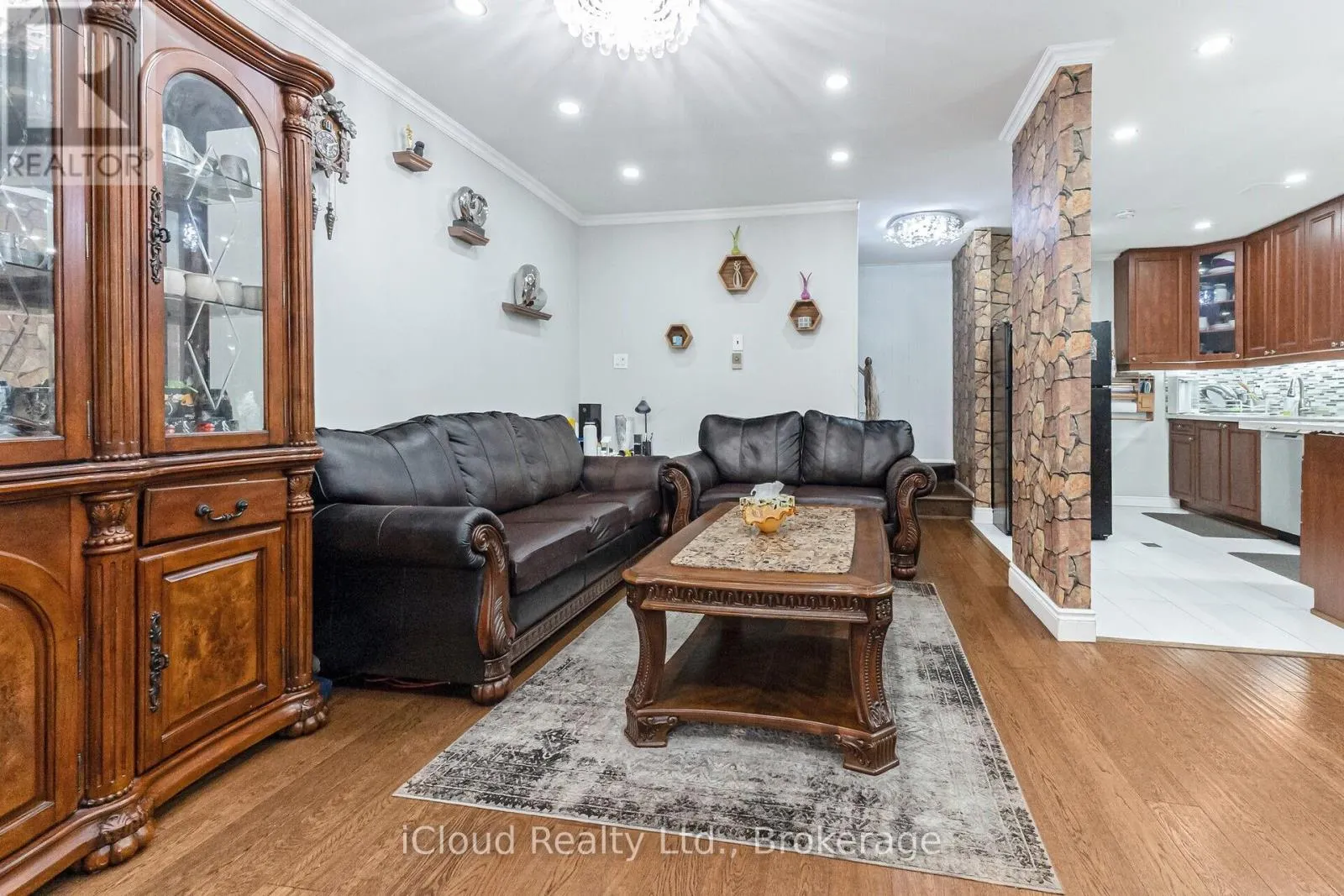 10 - 40 RABBIT LANE