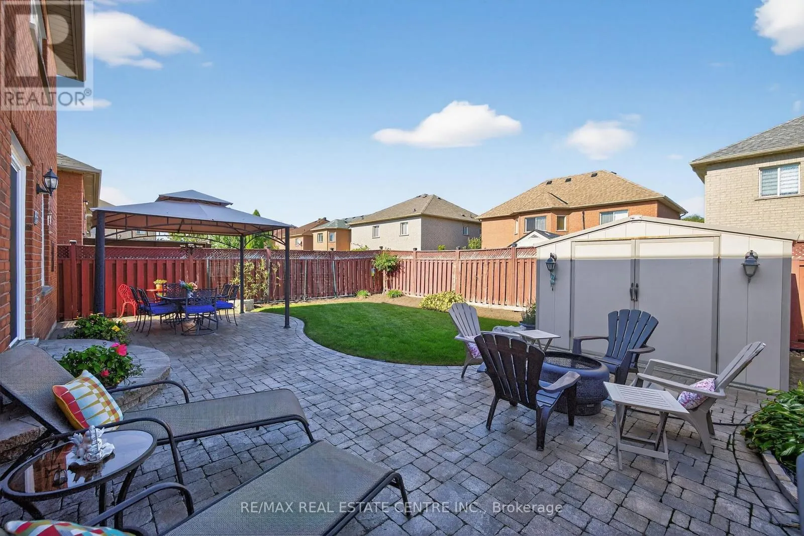 7 LARKMEAD PLACE