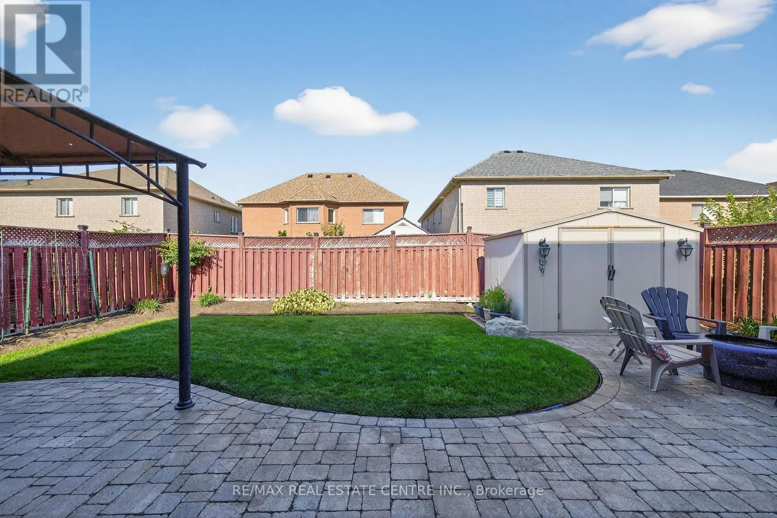 7 LARKMEAD PLACE