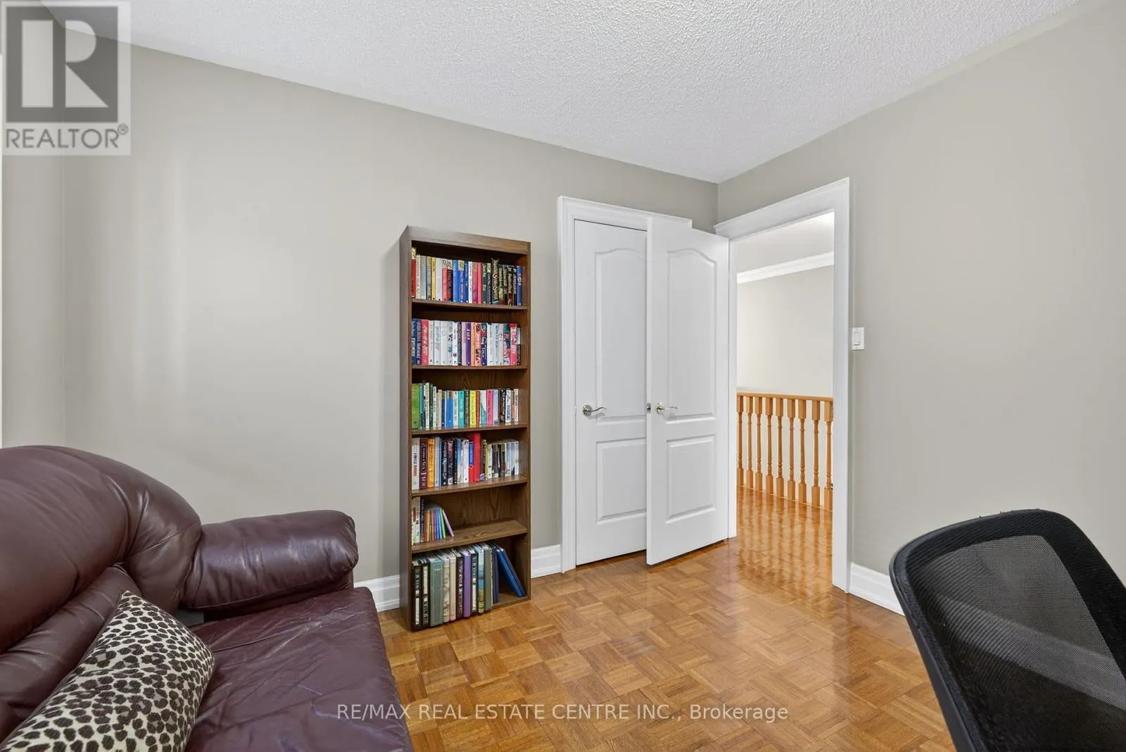7 LARKMEAD PLACE