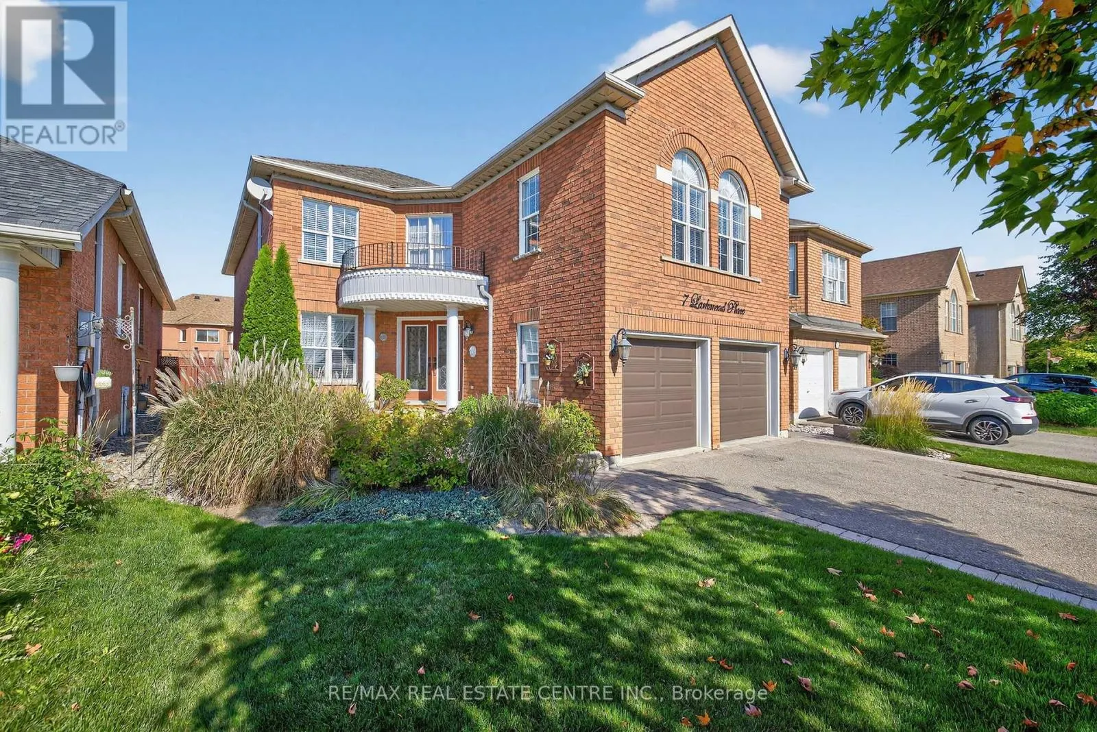 7 LARKMEAD PLACE