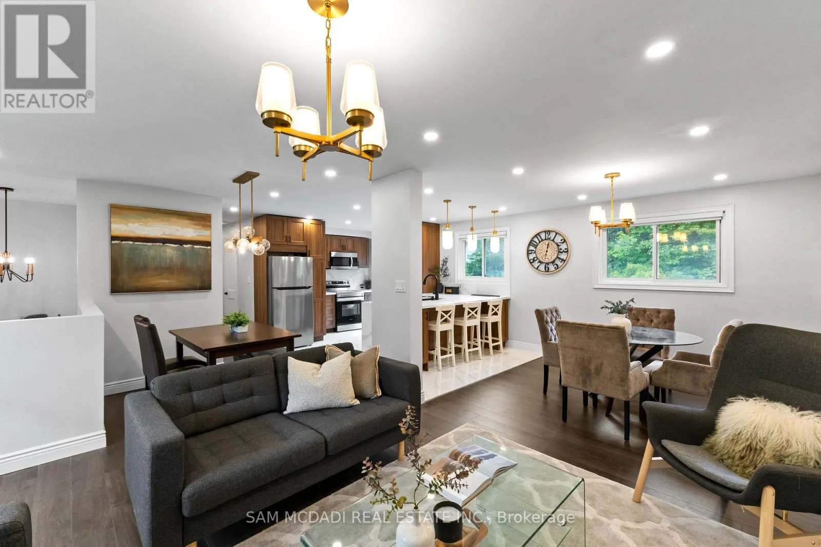 7209 FAYETTE CIRCLE