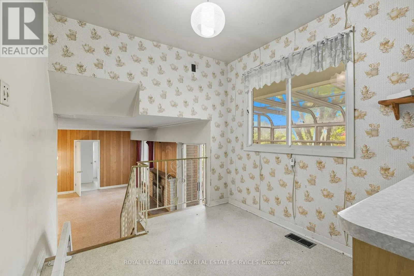 264 CAMELOT DRIVE