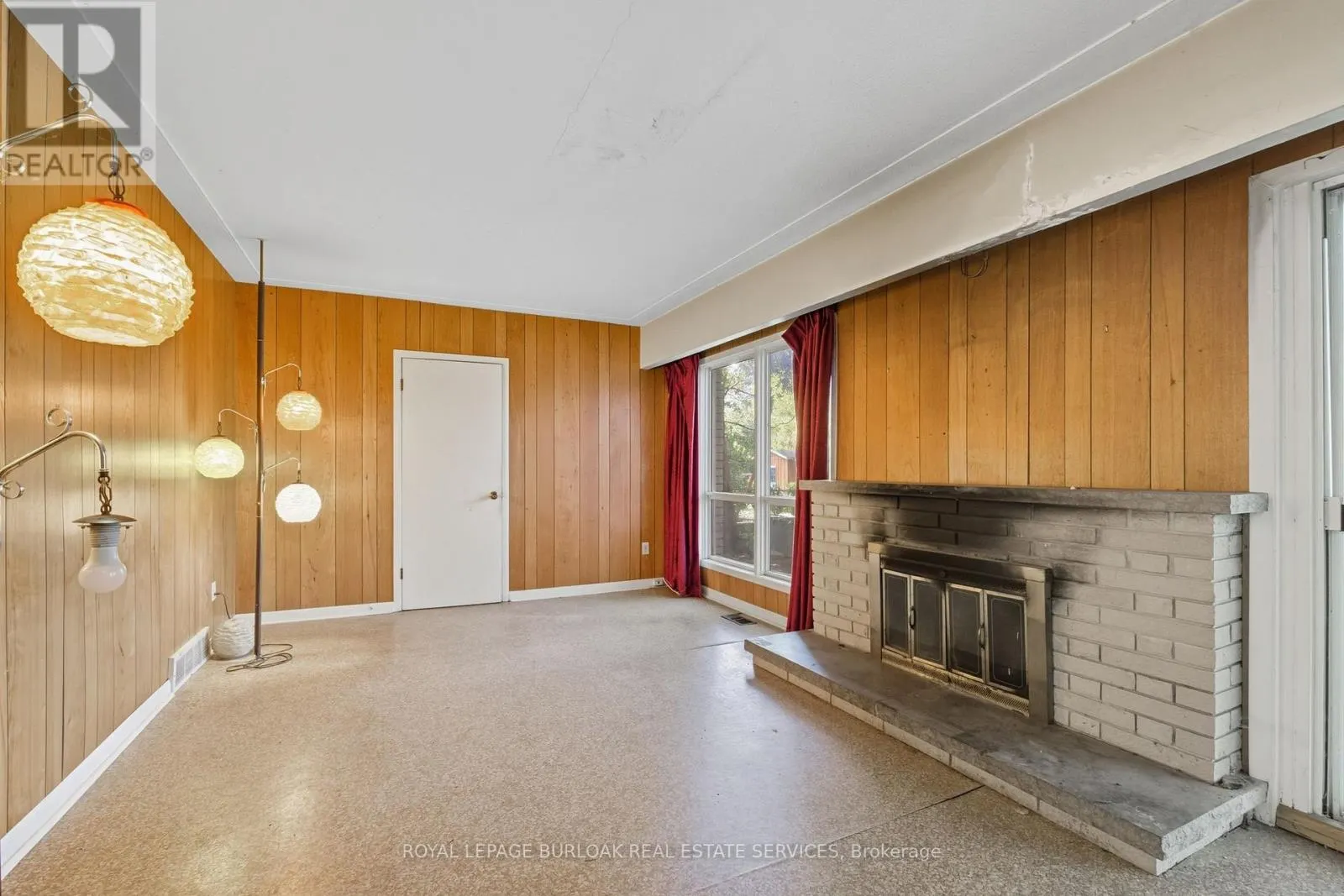 264 CAMELOT DRIVE