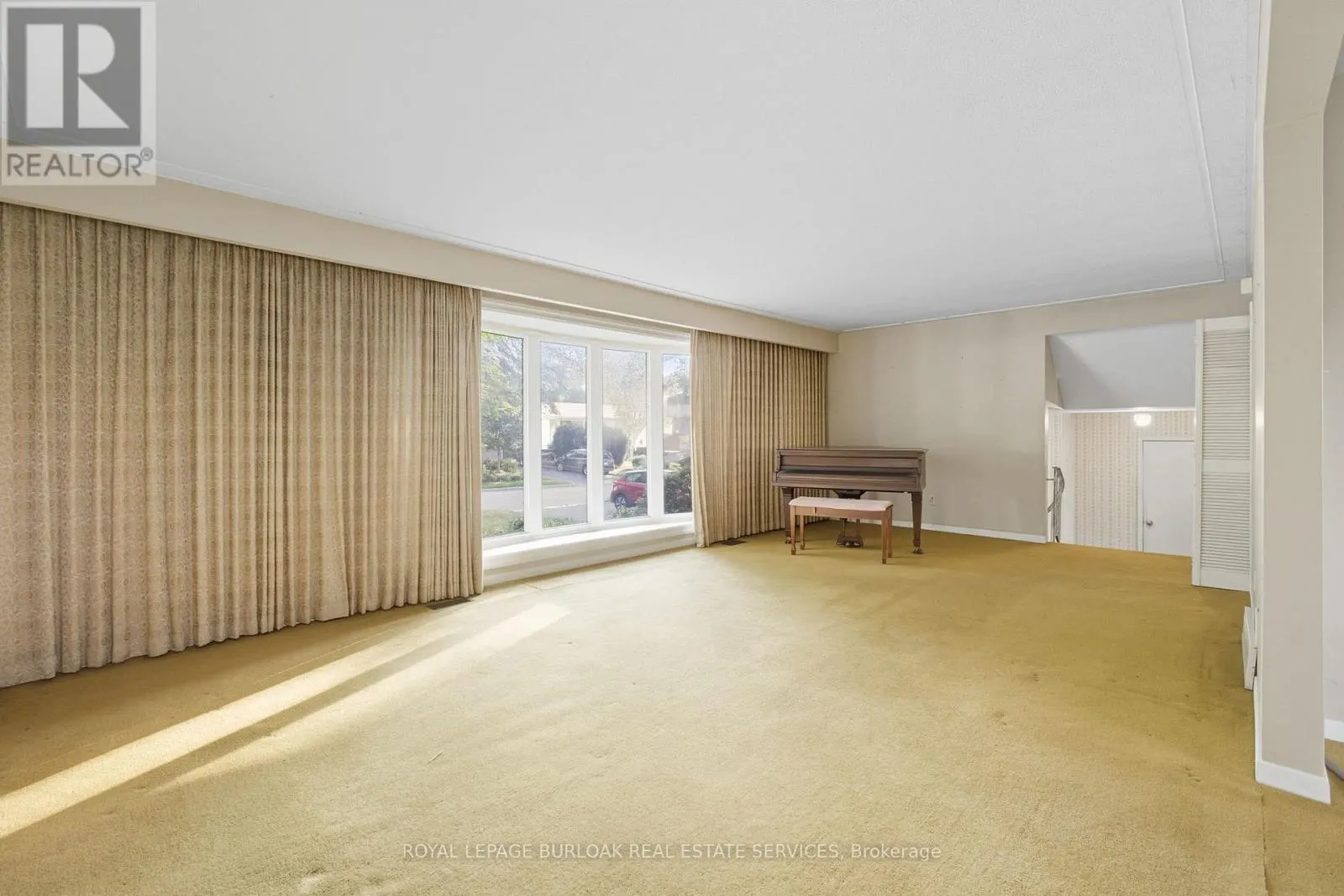 264 CAMELOT DRIVE
