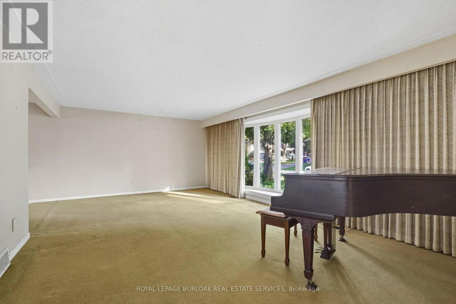 264 CAMELOT DRIVE