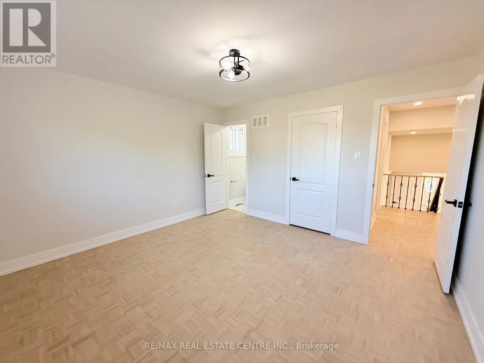 1215 LARNY COURT