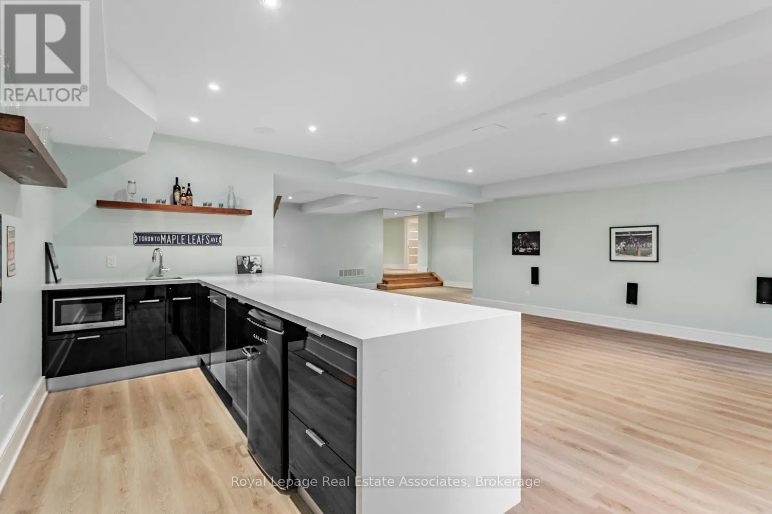 66 INGLEWOOD DRIVE