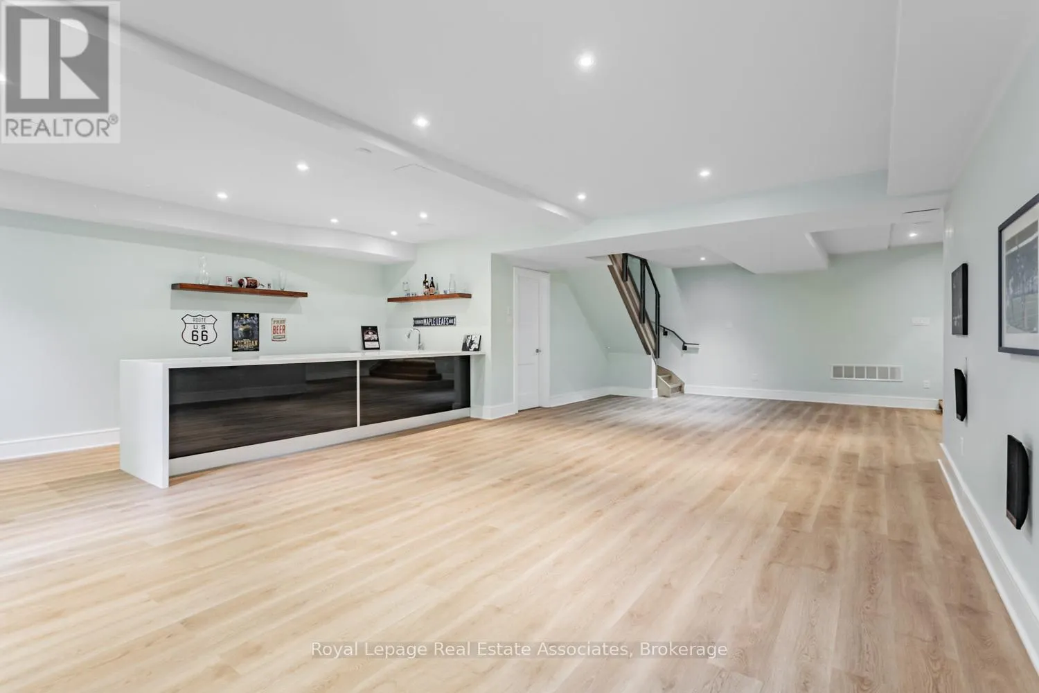 66 INGLEWOOD DRIVE