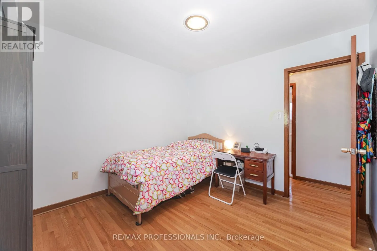 39 ELMCREST ROAD