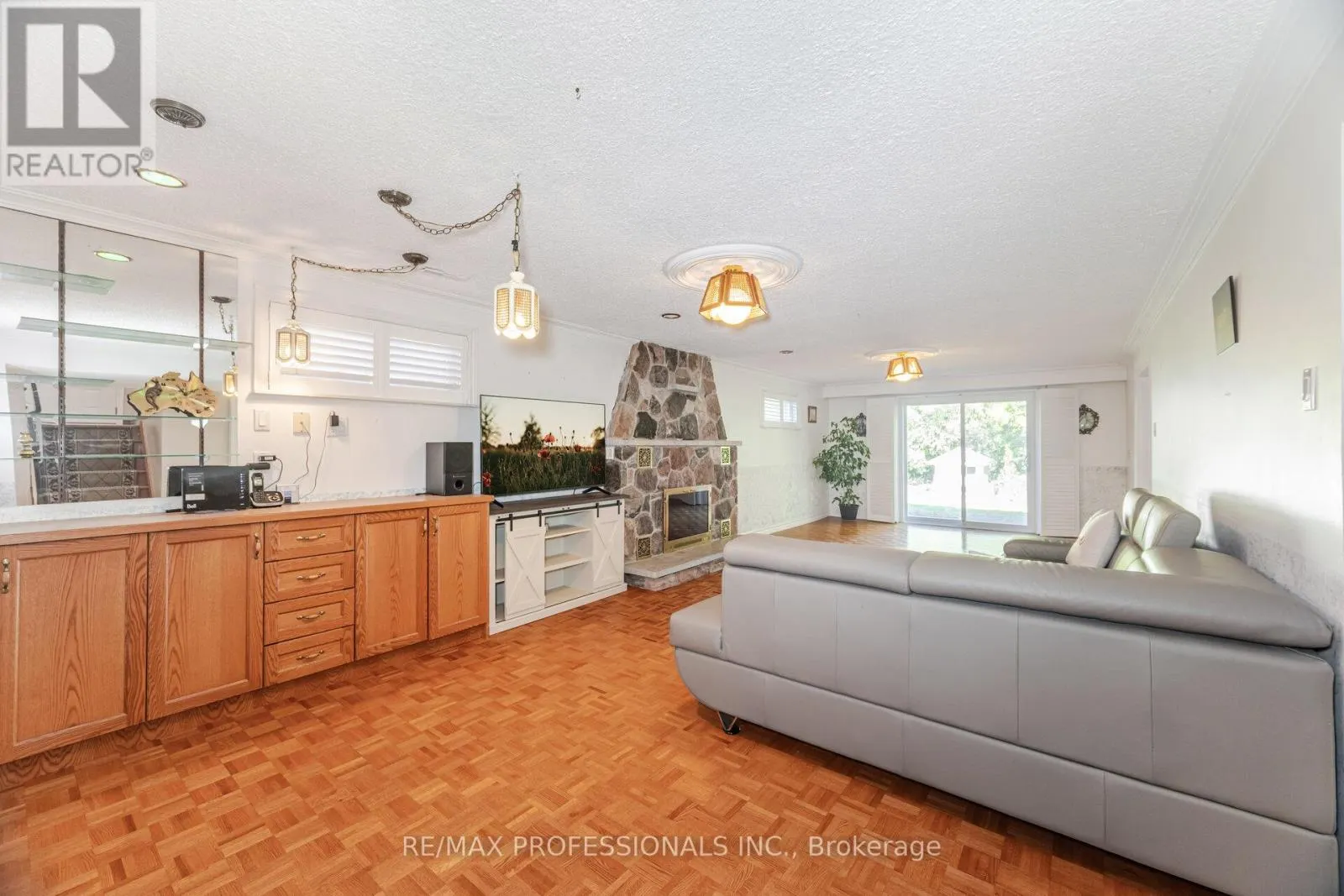 39 ELMCREST ROAD
