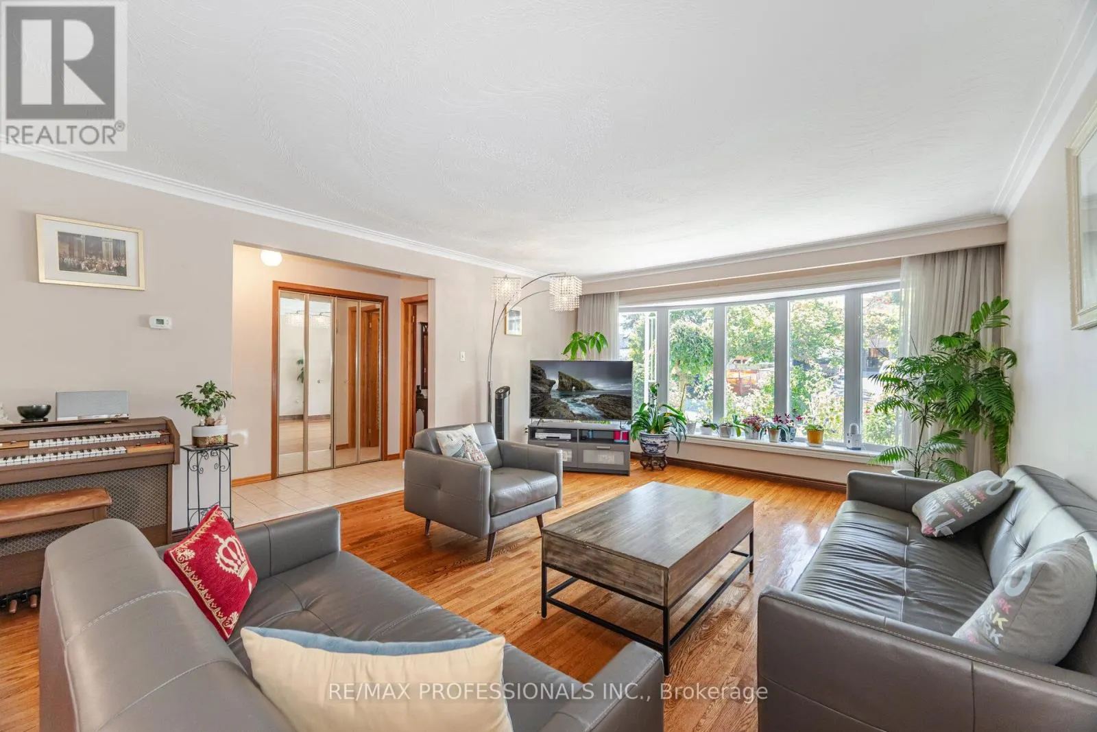 39 ELMCREST ROAD