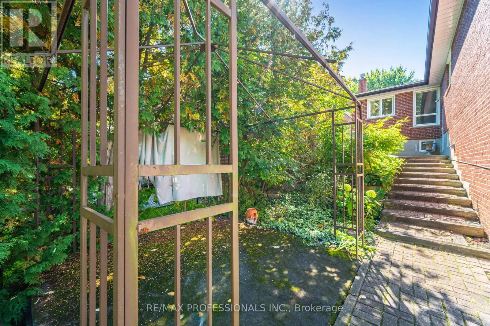 39 ELMCREST ROAD