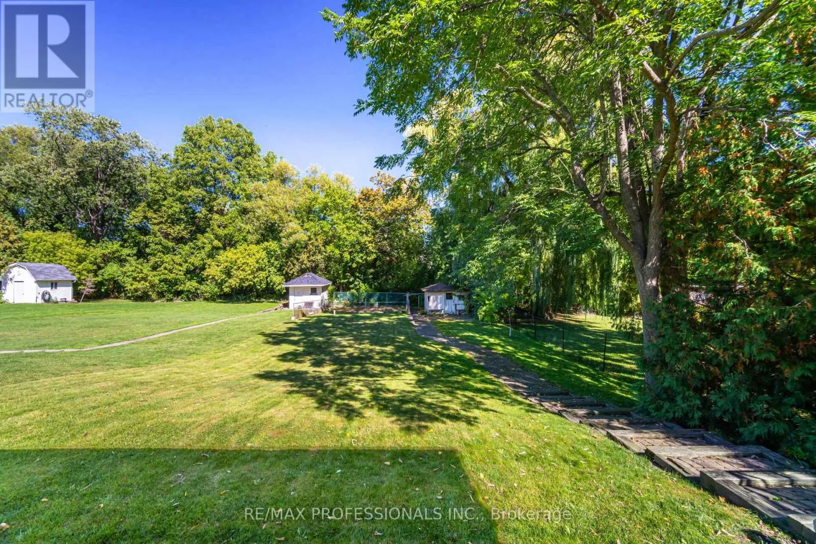 39 ELMCREST ROAD