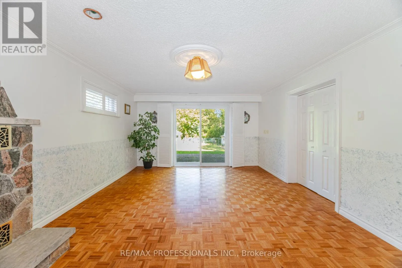 39 ELMCREST ROAD