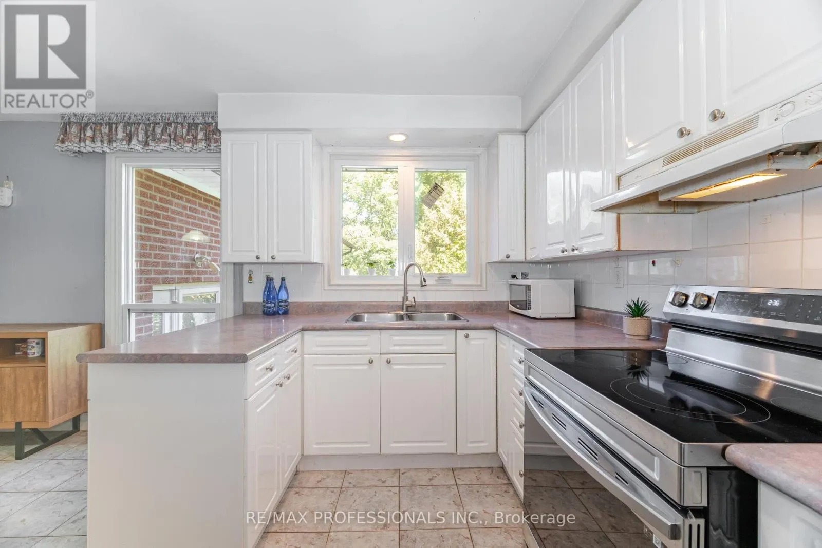 39 ELMCREST ROAD