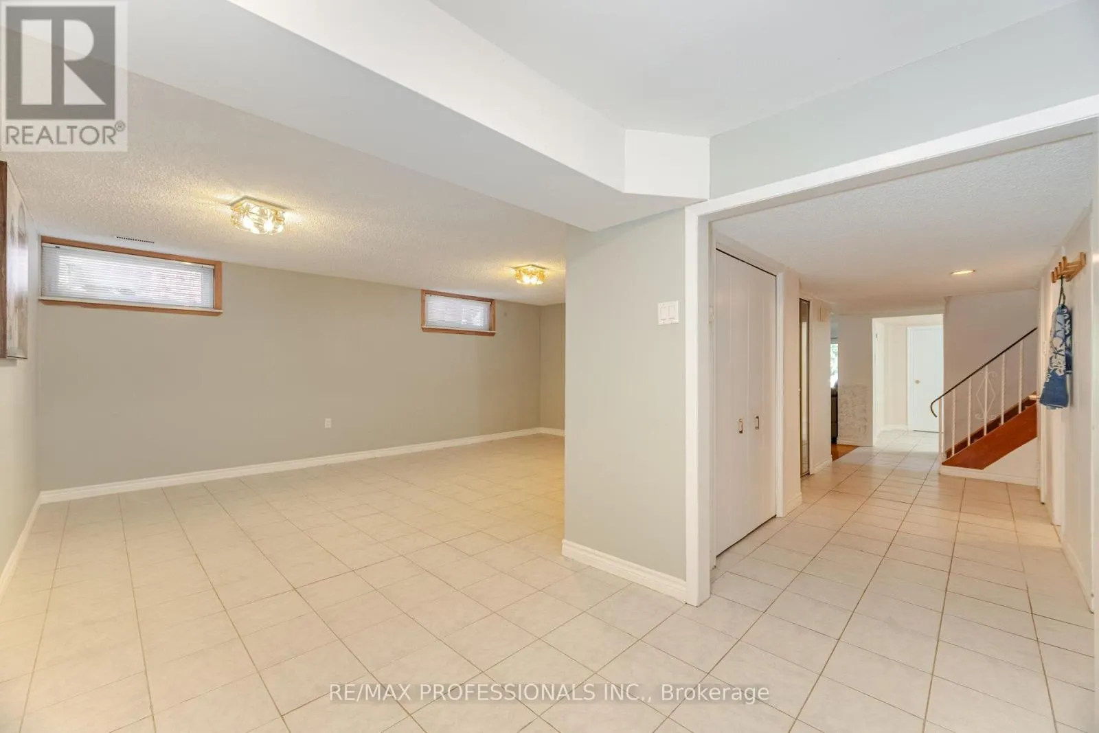 39 ELMCREST ROAD