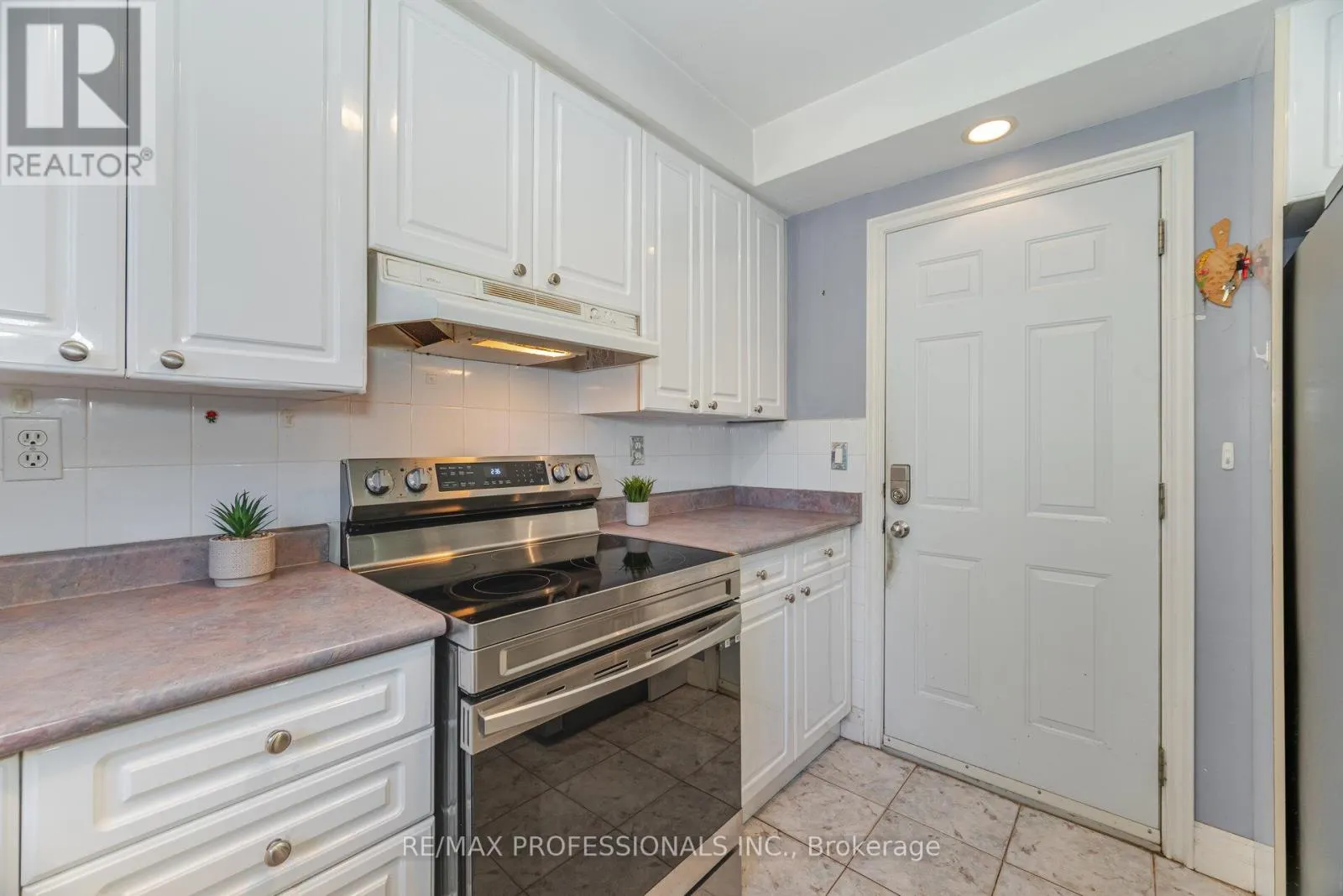 39 ELMCREST ROAD