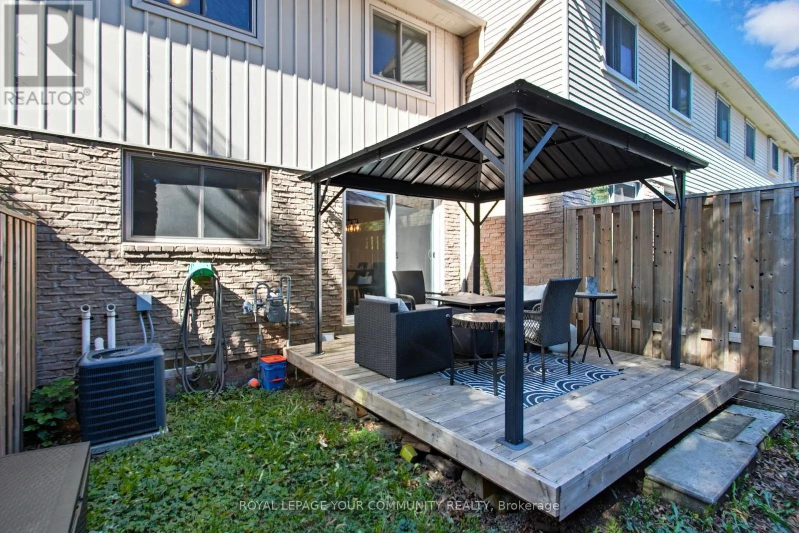 23 - 1528 LANCASTER DRIVE