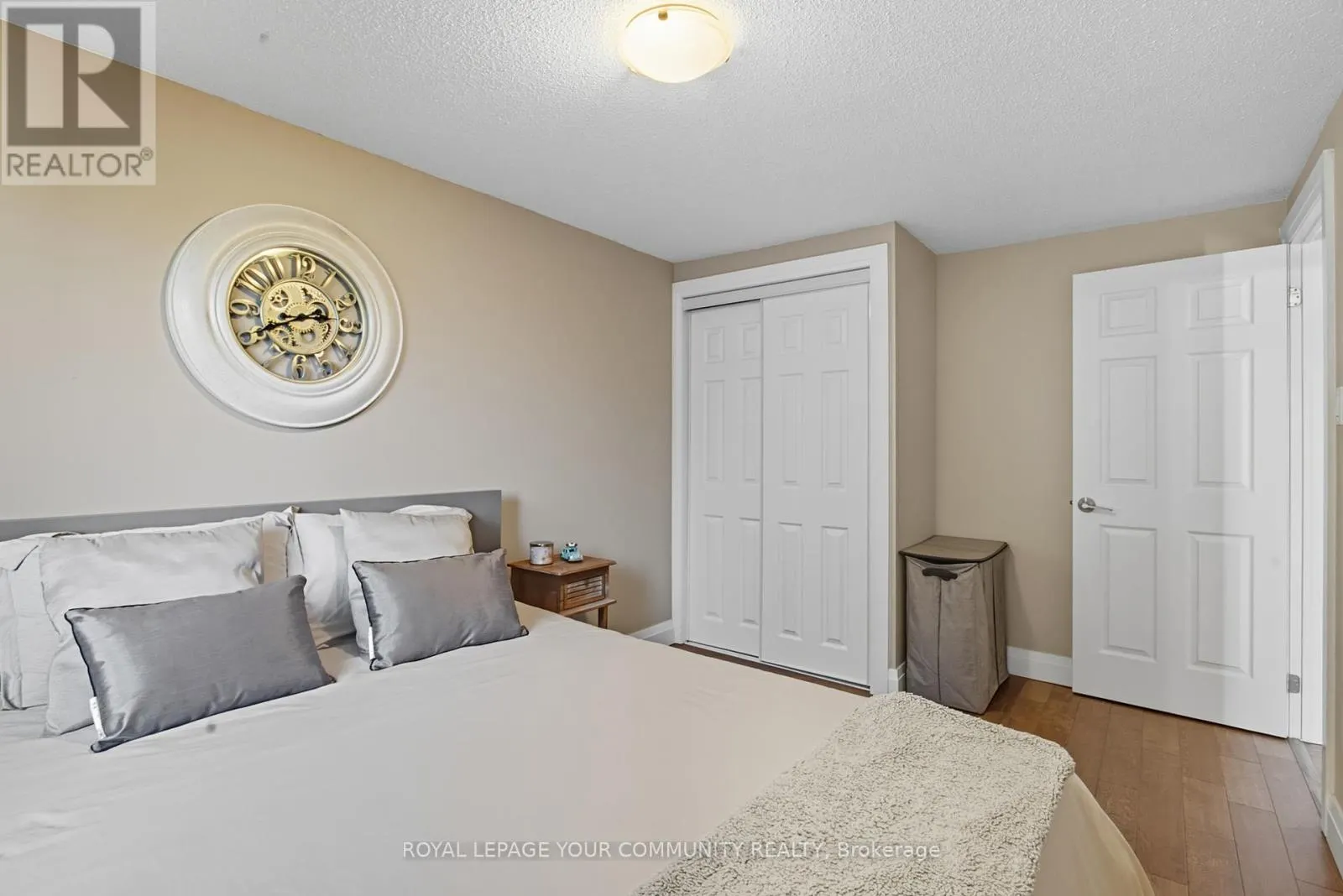 23 - 1528 LANCASTER DRIVE