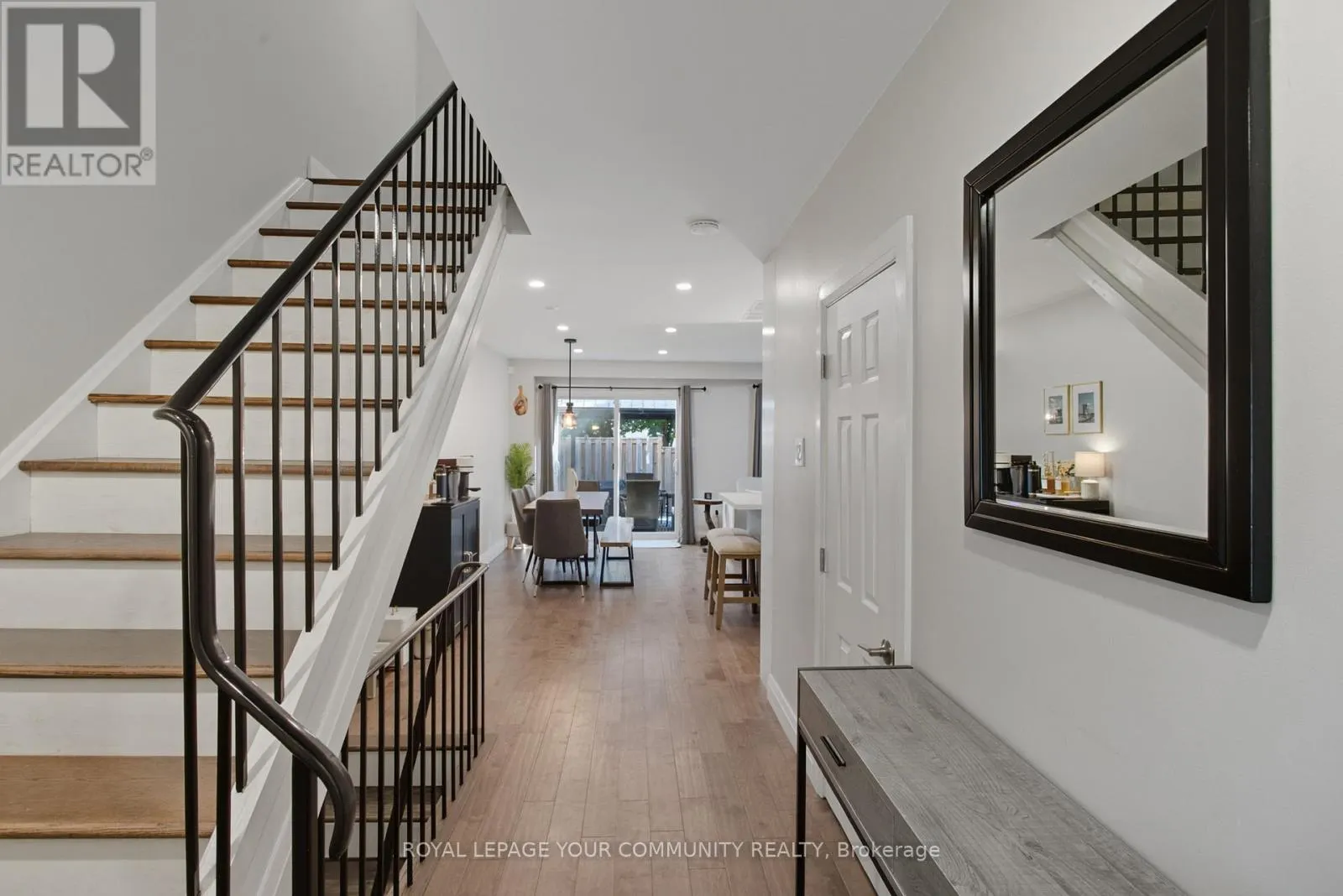 23 - 1528 LANCASTER DRIVE