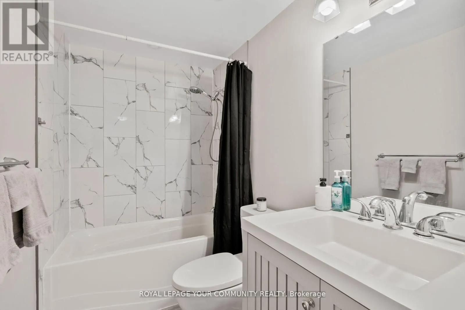 23 - 1528 LANCASTER DRIVE