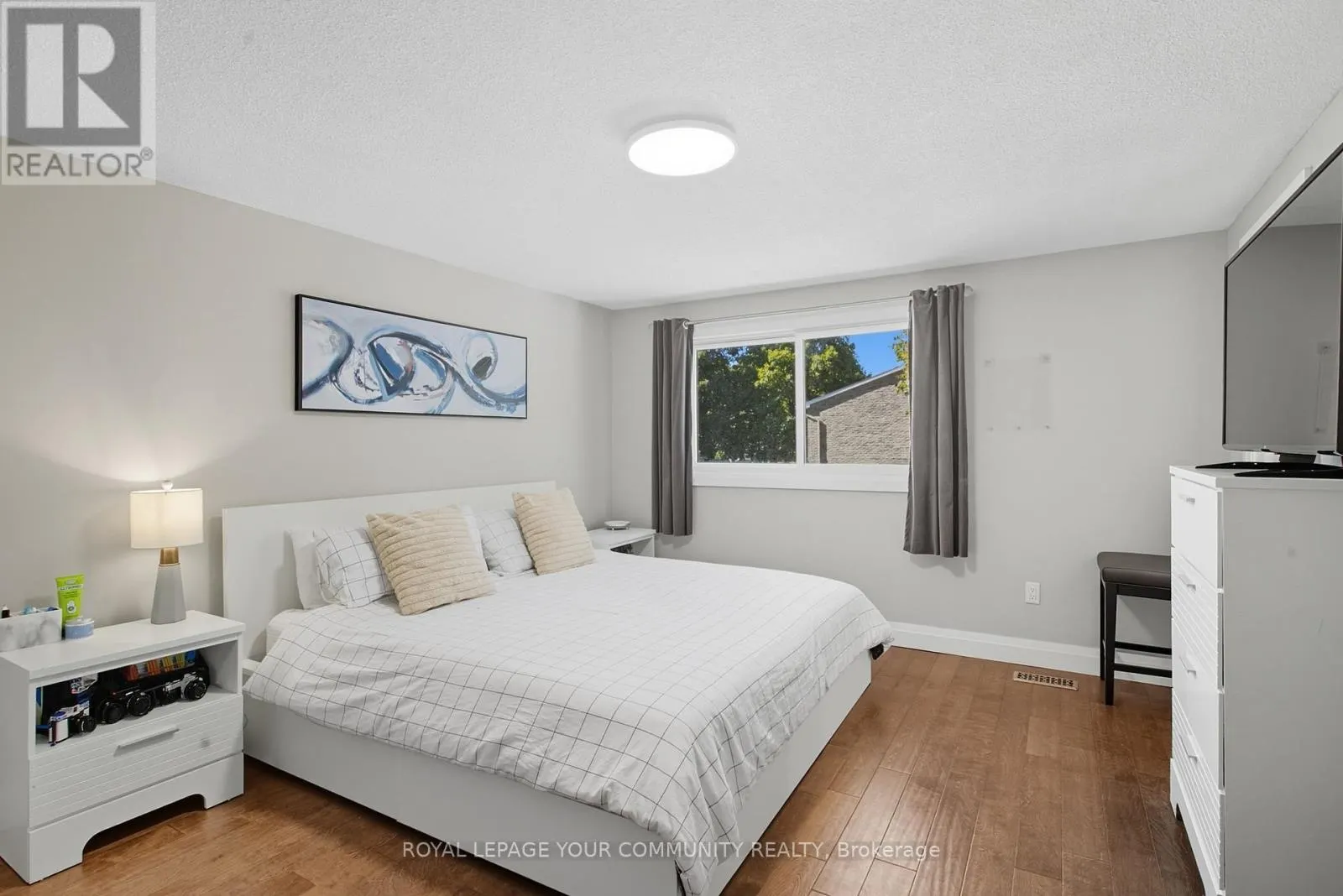 23 - 1528 LANCASTER DRIVE