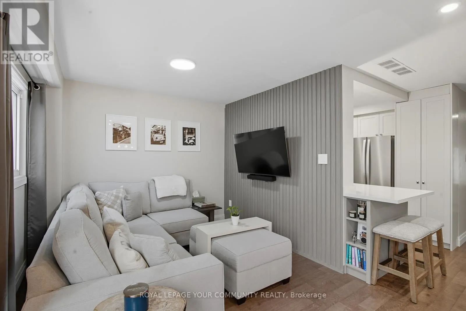23 - 1528 LANCASTER DRIVE