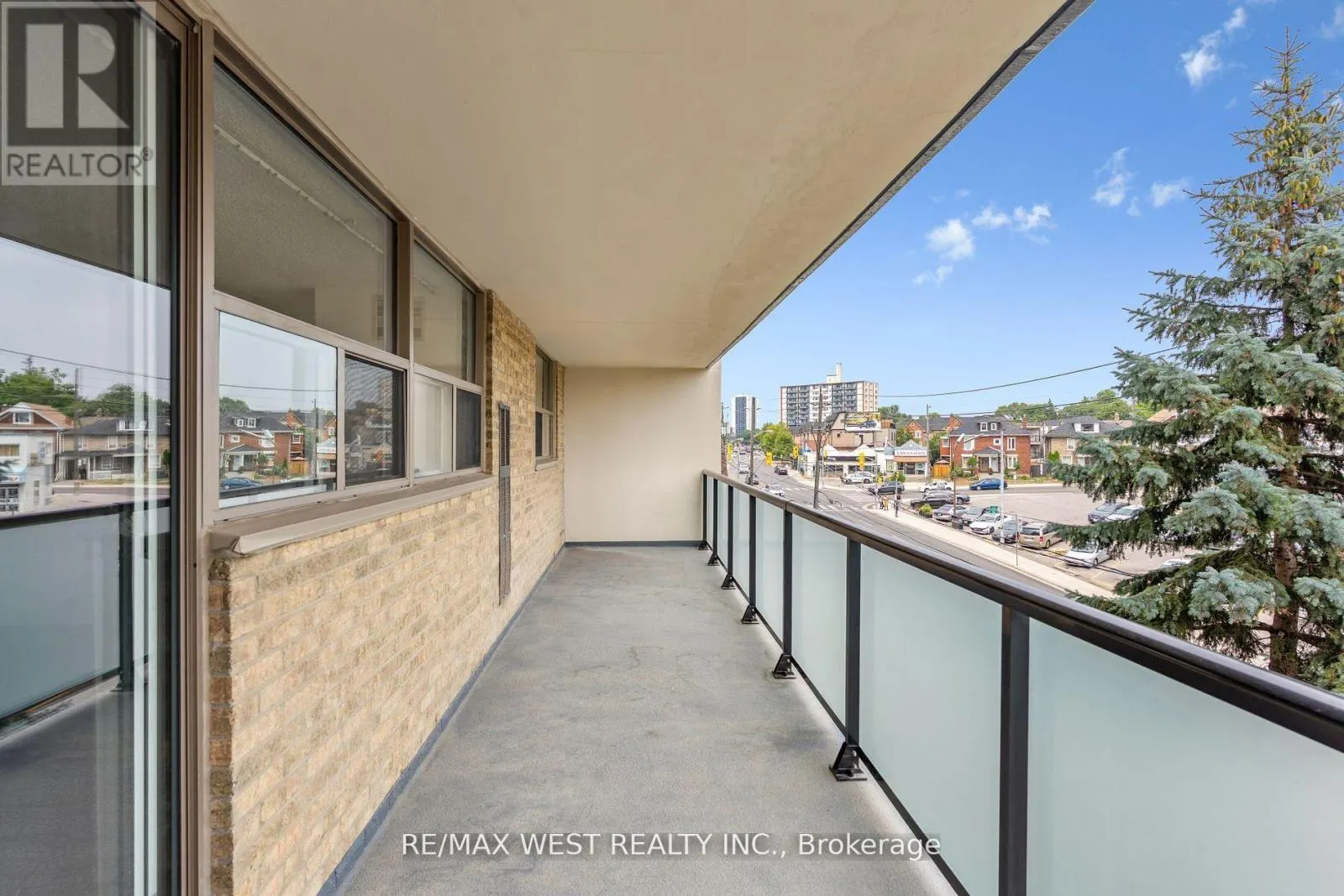 404 - 2130 WESTON ROAD