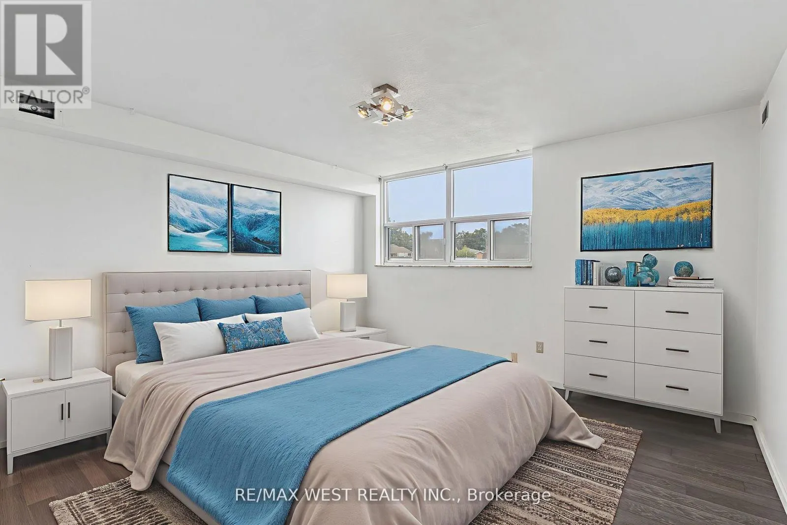 404 - 2130 WESTON ROAD