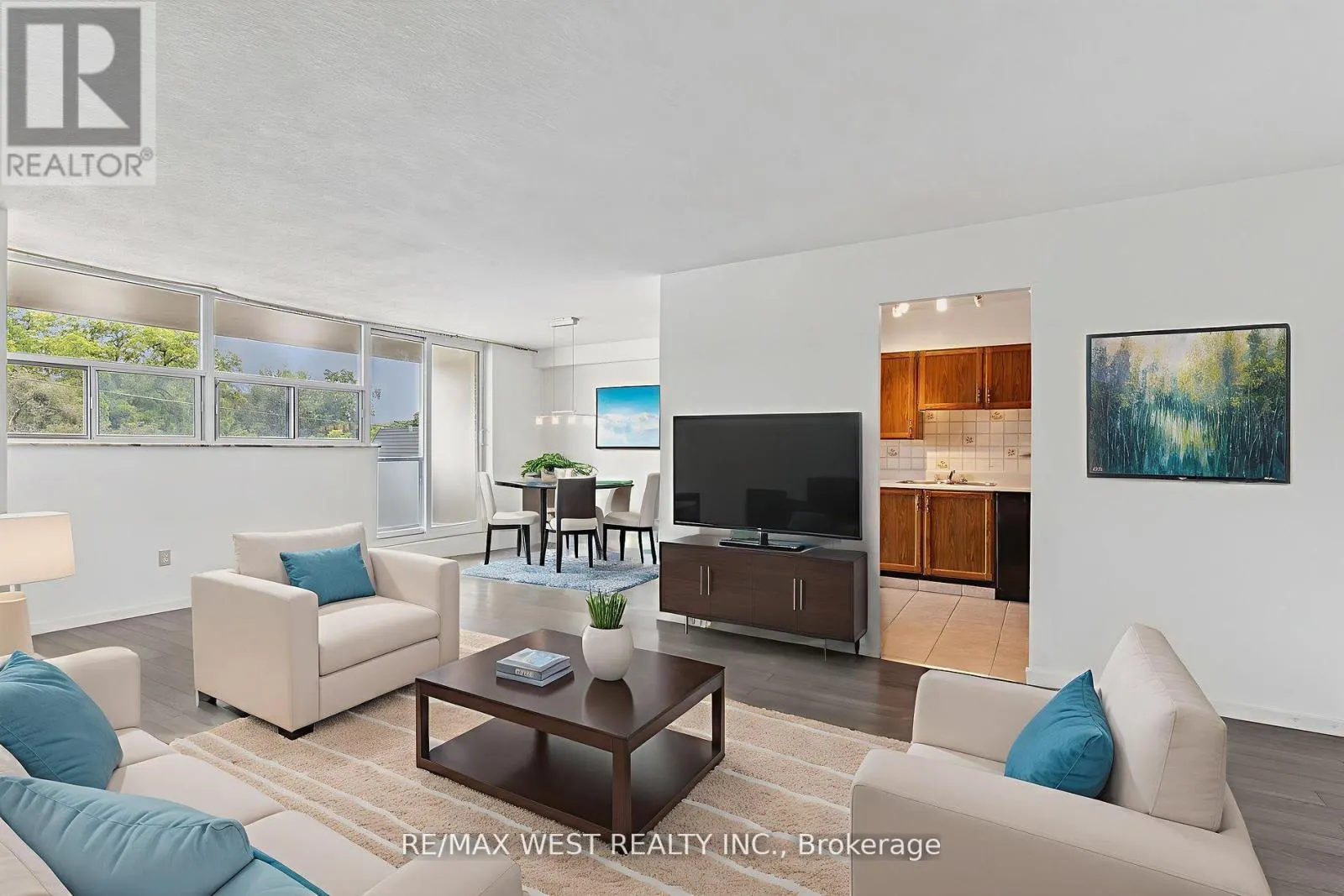 404 - 2130 WESTON ROAD