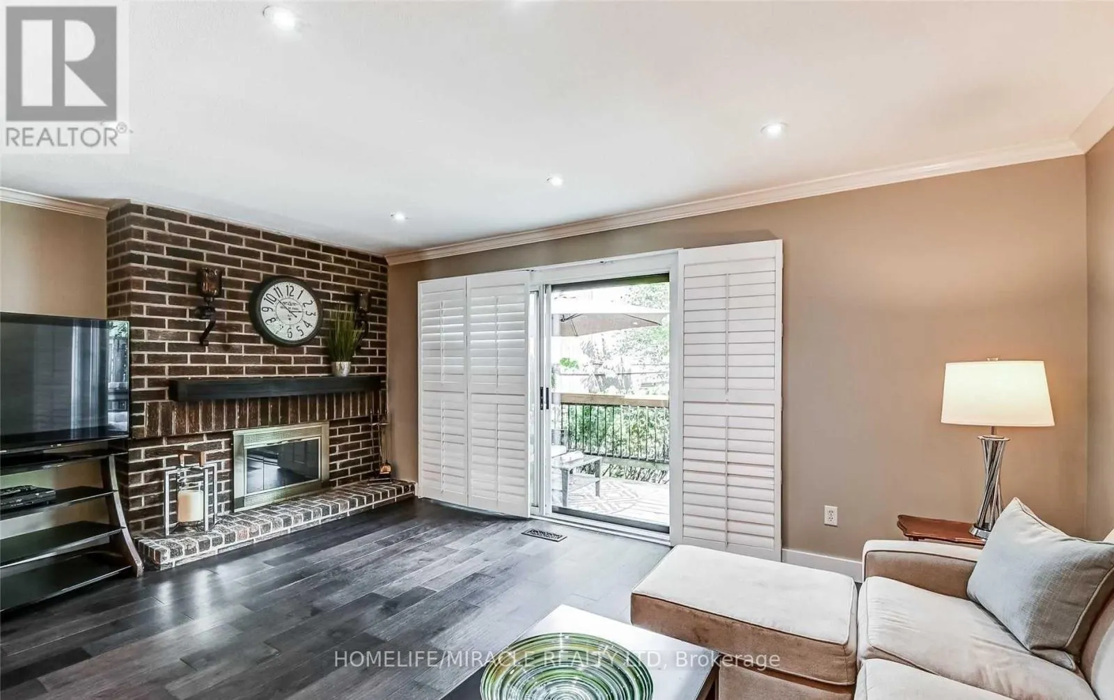 37 - 6855 GLEN ERIN DRIVE