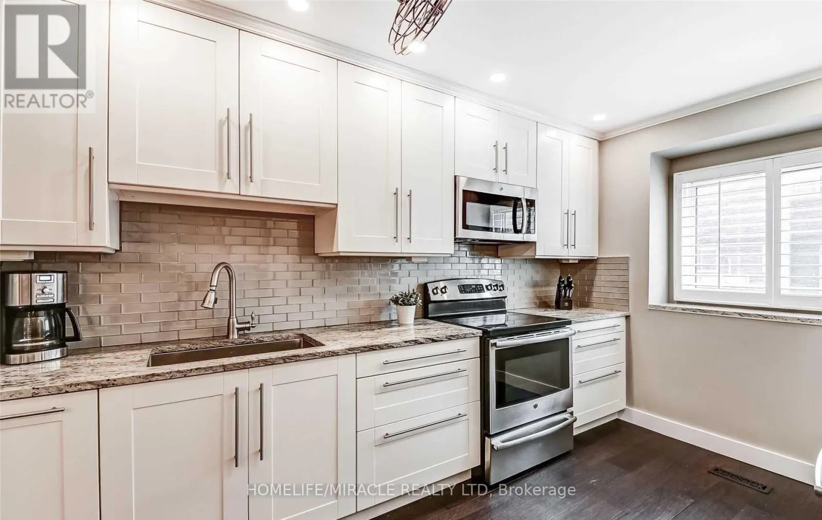 37 - 6855 GLEN ERIN DRIVE