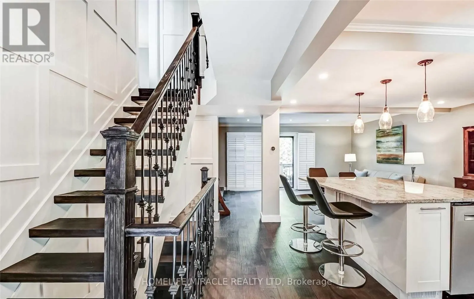 37 - 6855 GLEN ERIN DRIVE