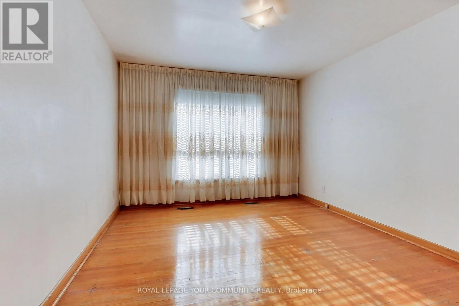 79 SUN ROW DRIVE