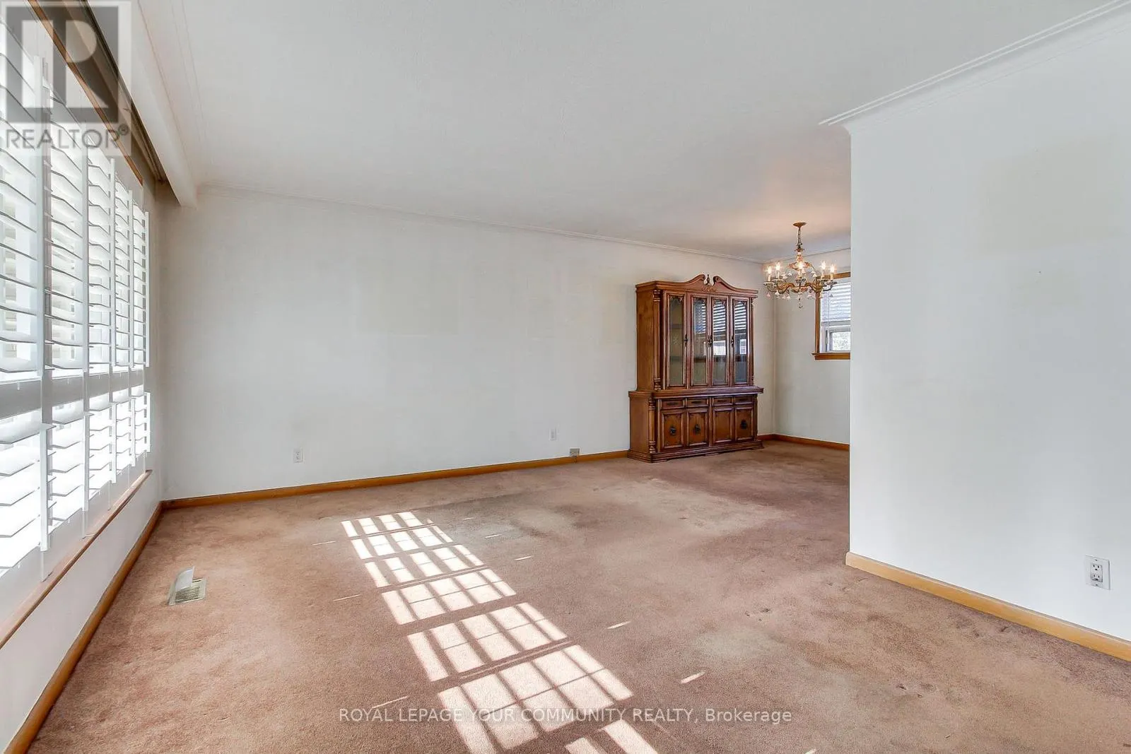79 SUN ROW DRIVE