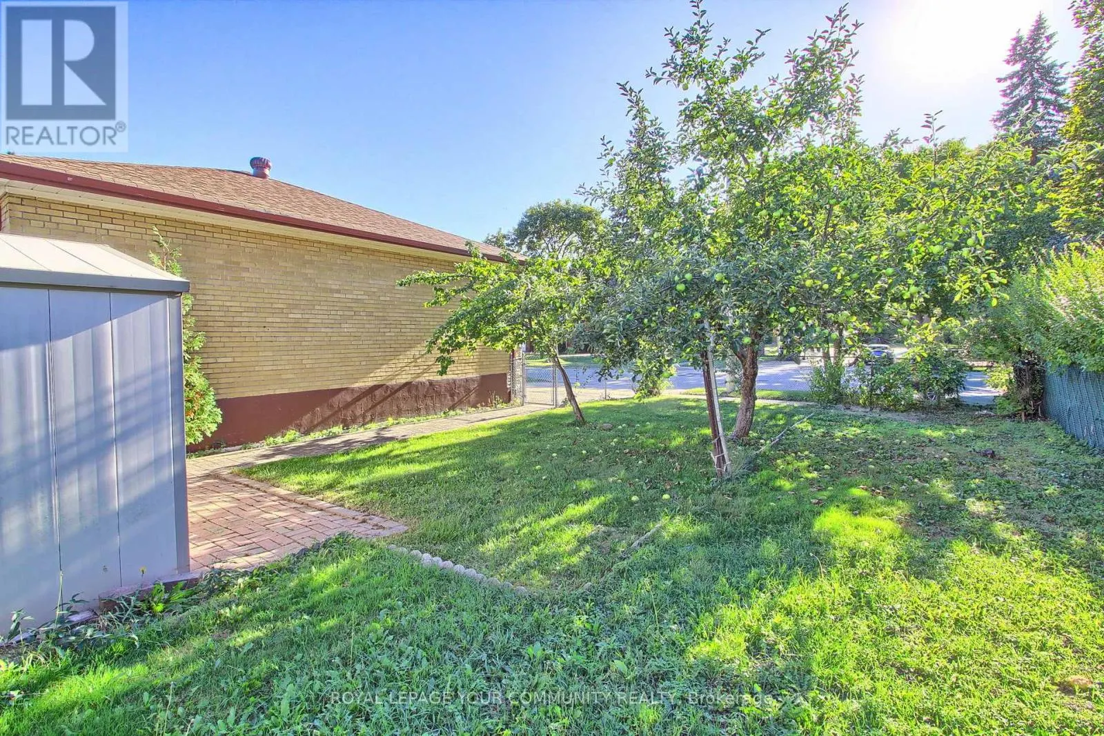 79 SUN ROW DRIVE