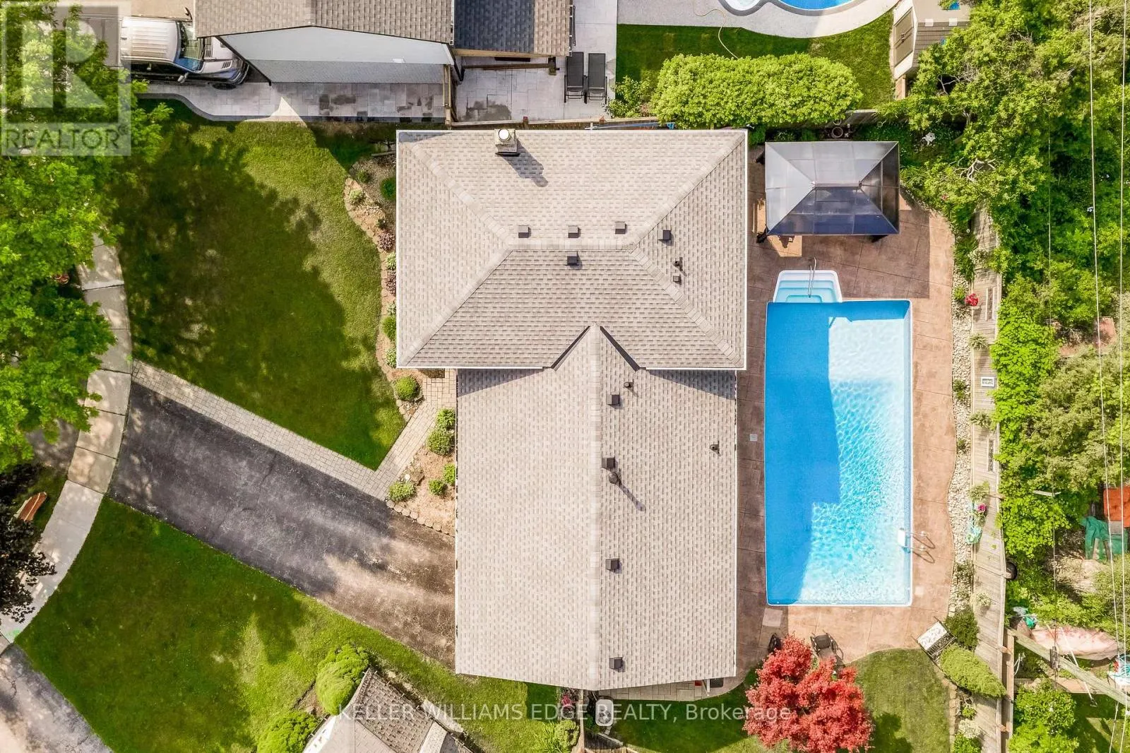 5203 BROUGHTON CRESCENT