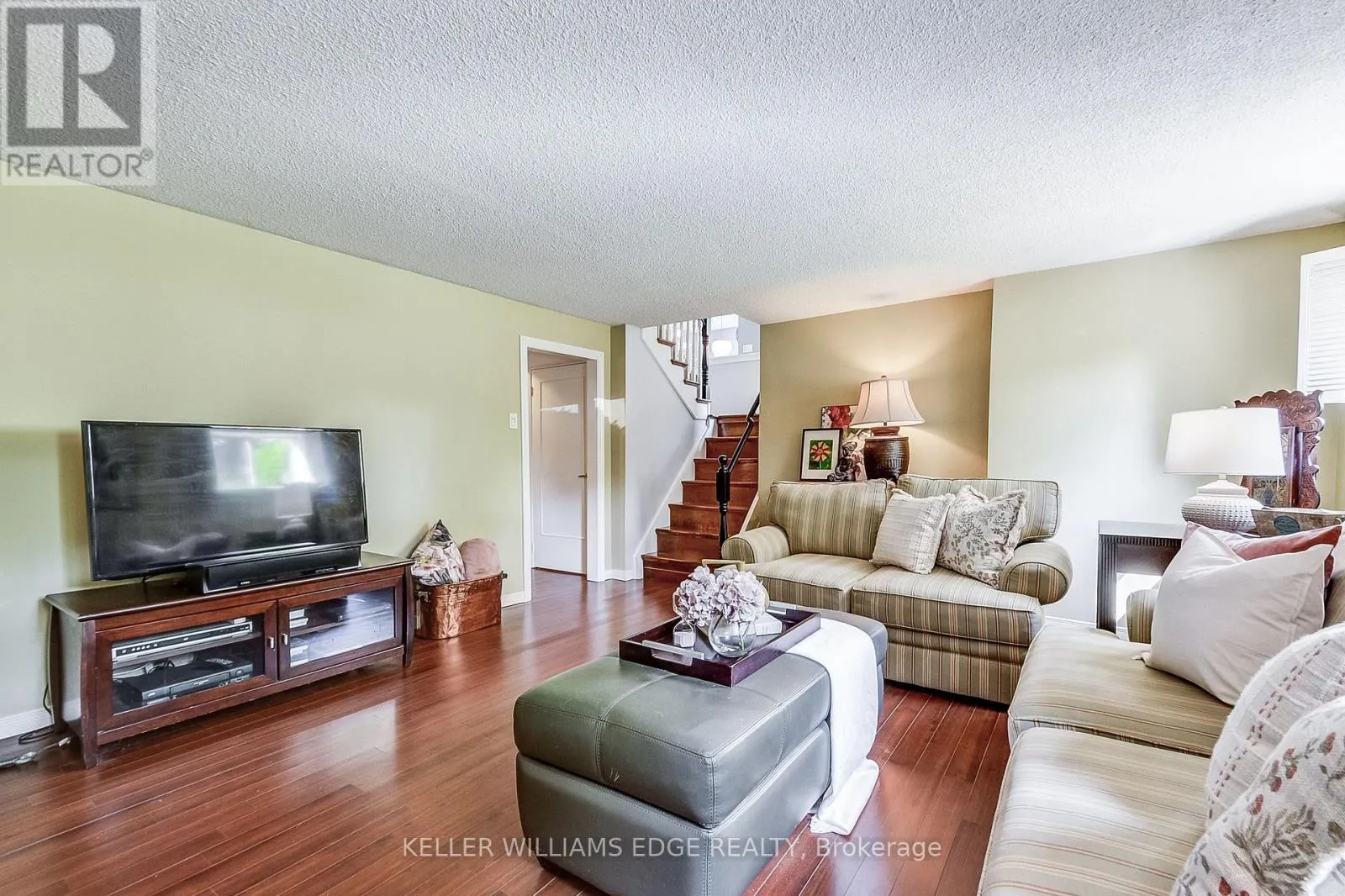 5203 BROUGHTON CRESCENT