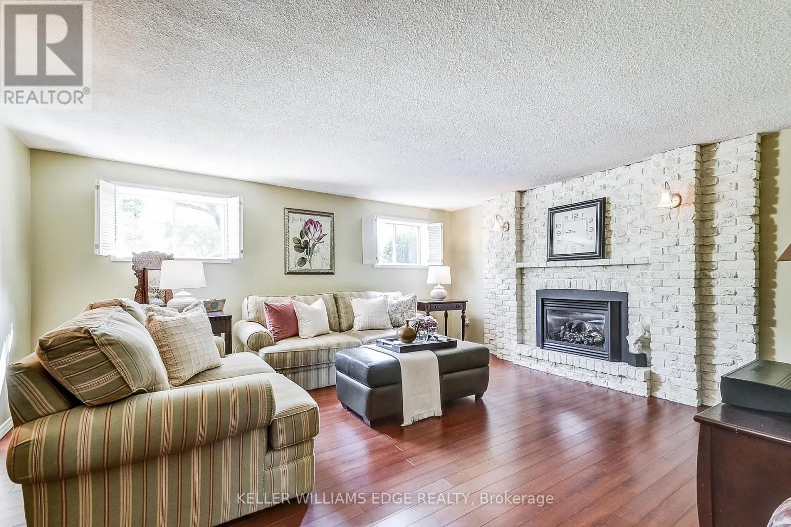5203 BROUGHTON CRESCENT