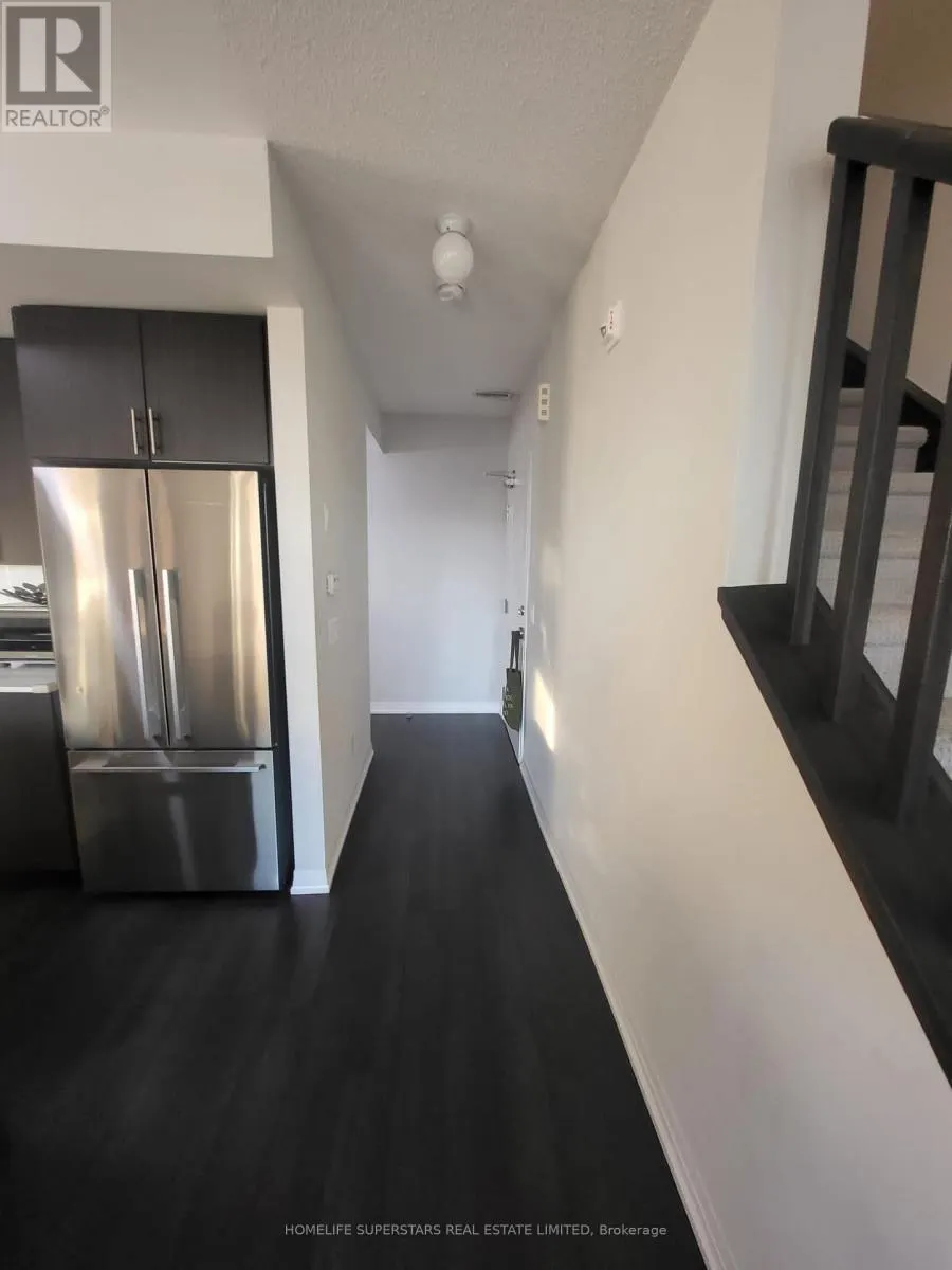 1200 MAIN STREET E