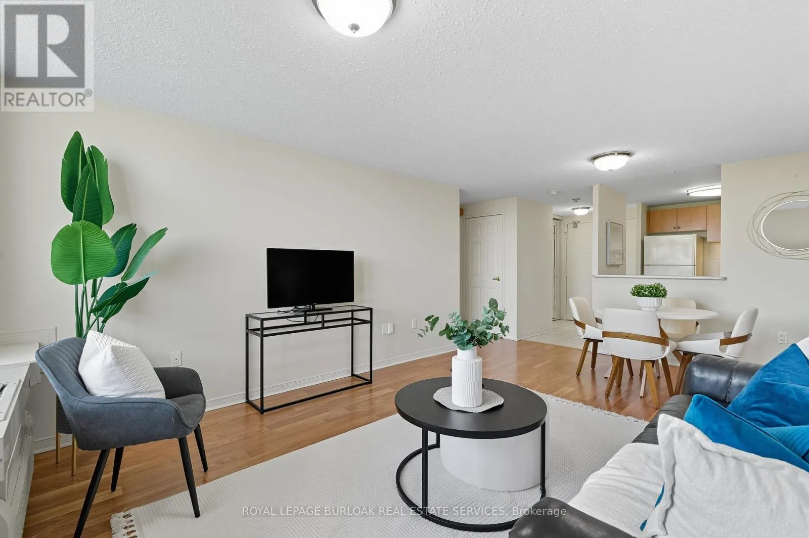 902 - 6720 GLEN ERIN DRIVE