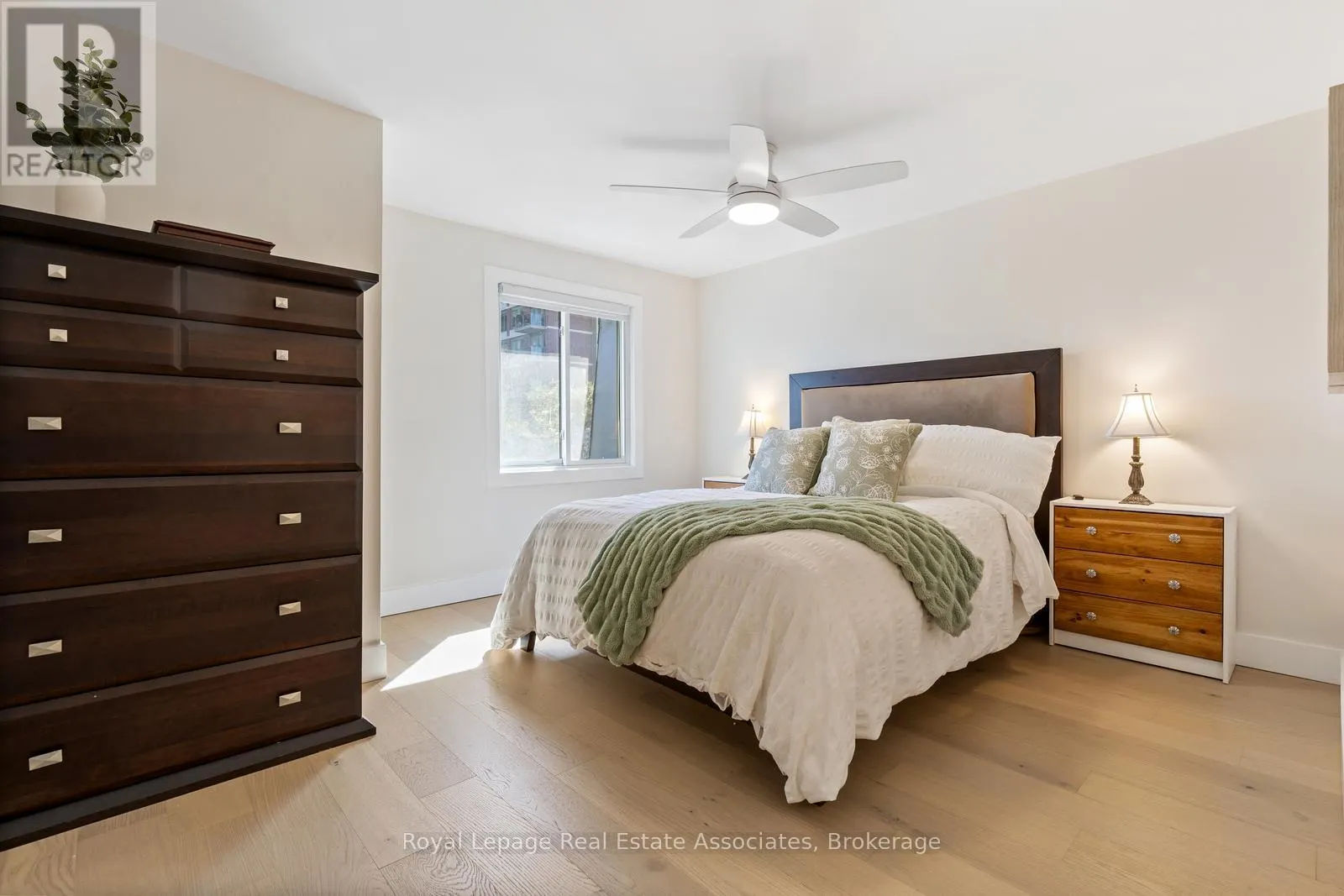 20 - 1020 WALDEN CIRCLE
