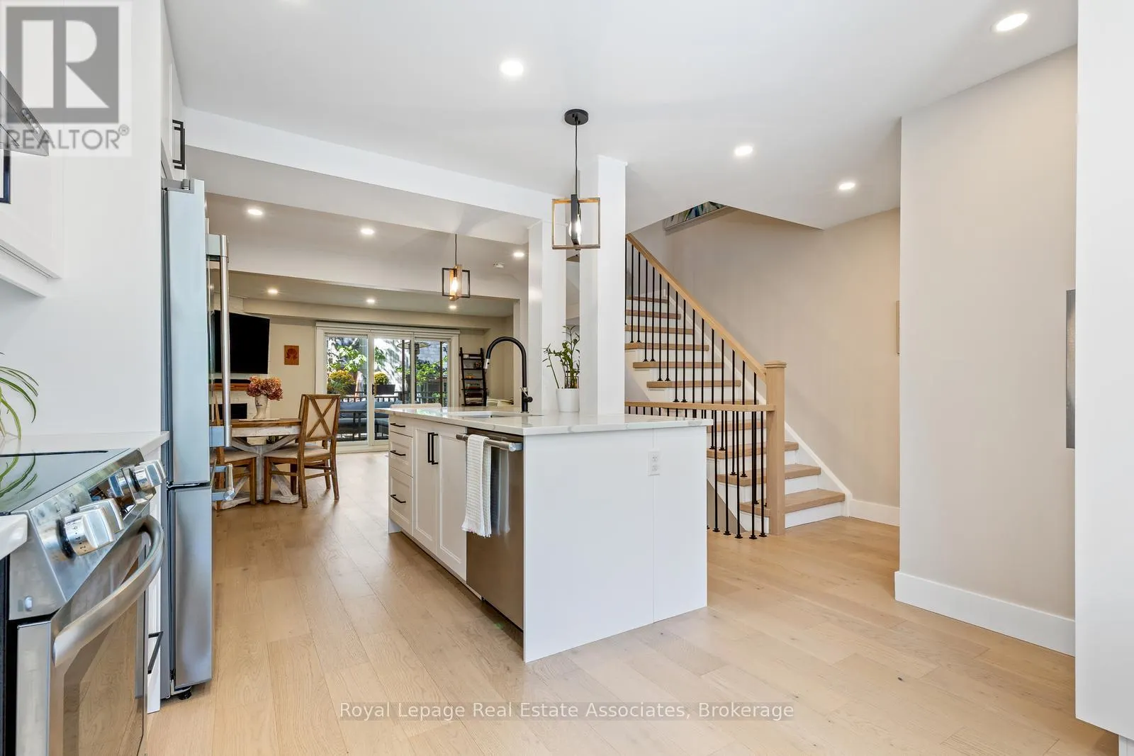 20 - 1020 WALDEN CIRCLE