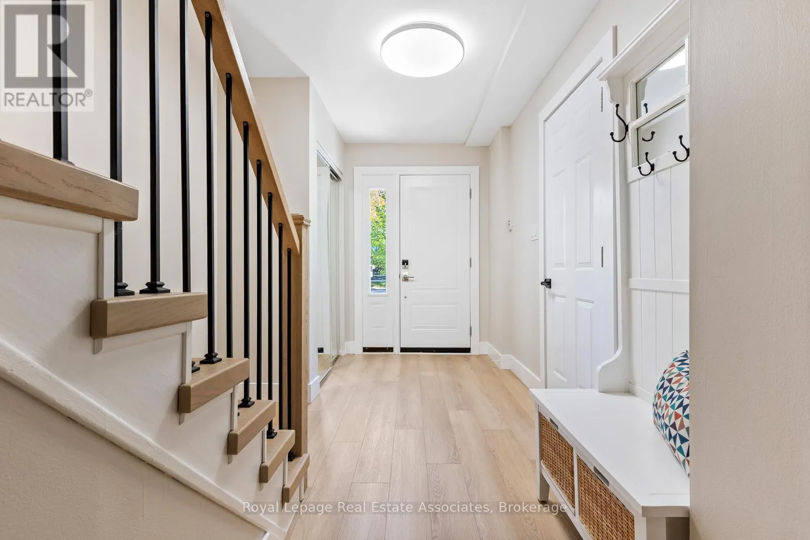 20 - 1020 WALDEN CIRCLE