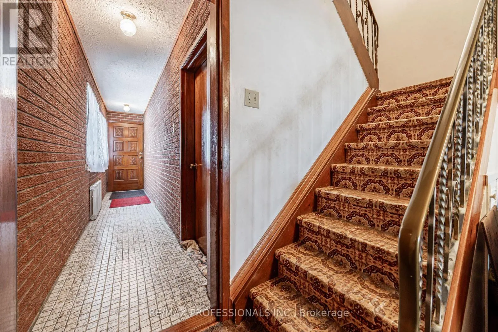 54 WRIGHT AVENUE
