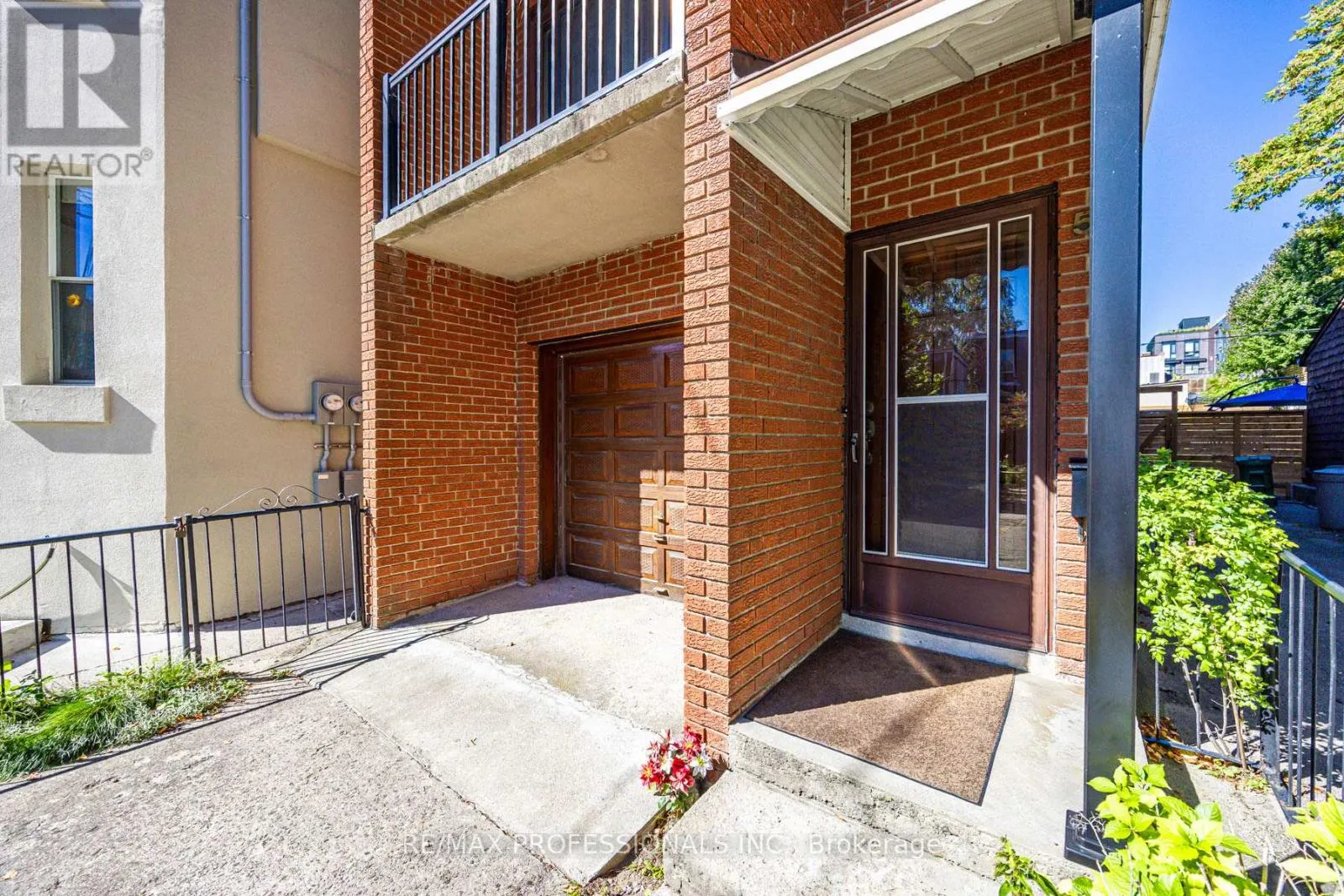 54 WRIGHT AVENUE