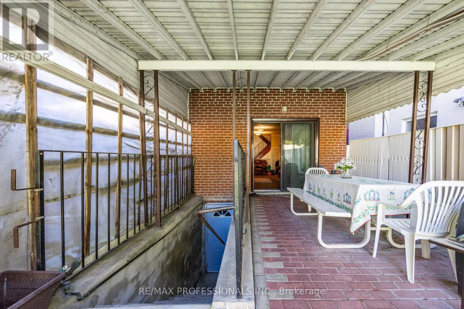 54 WRIGHT AVENUE