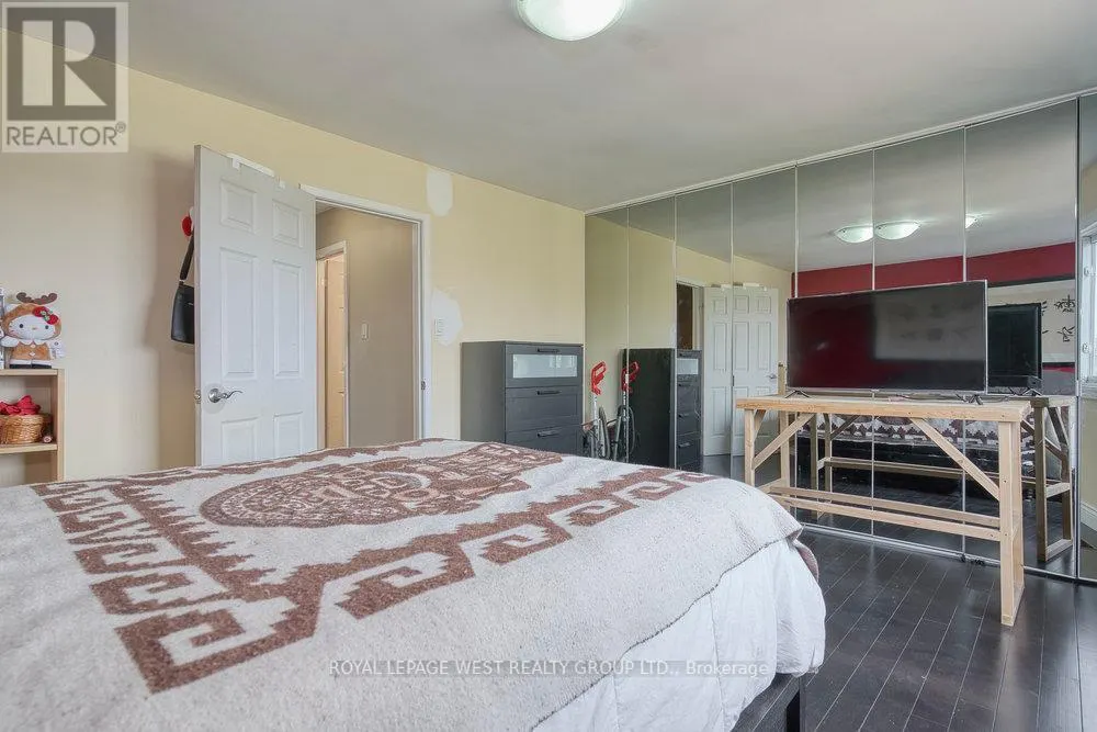 3 - 92 TWENTY NINTH STREET