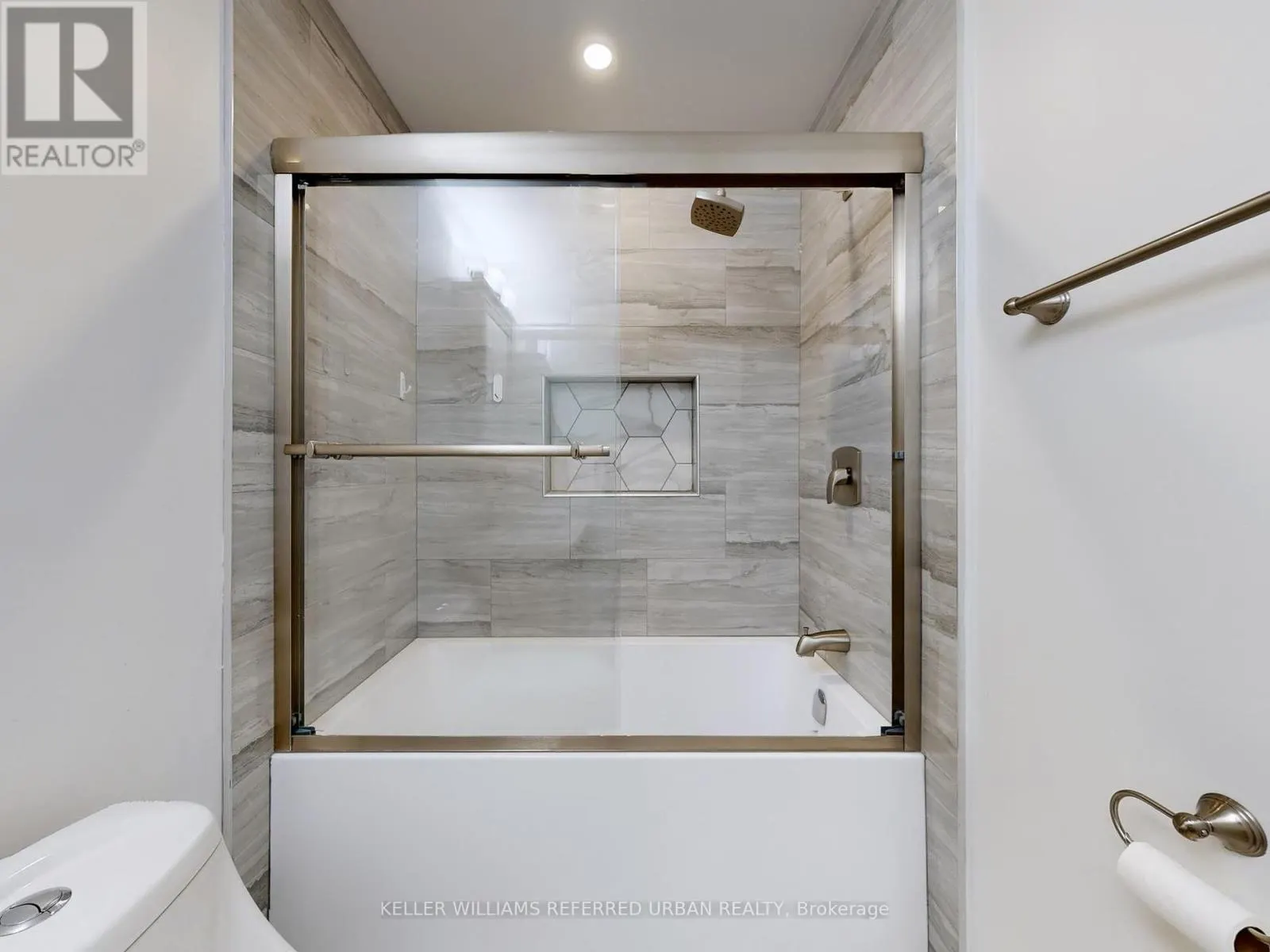 50 - 1480 BRITANNIA ROAD W
